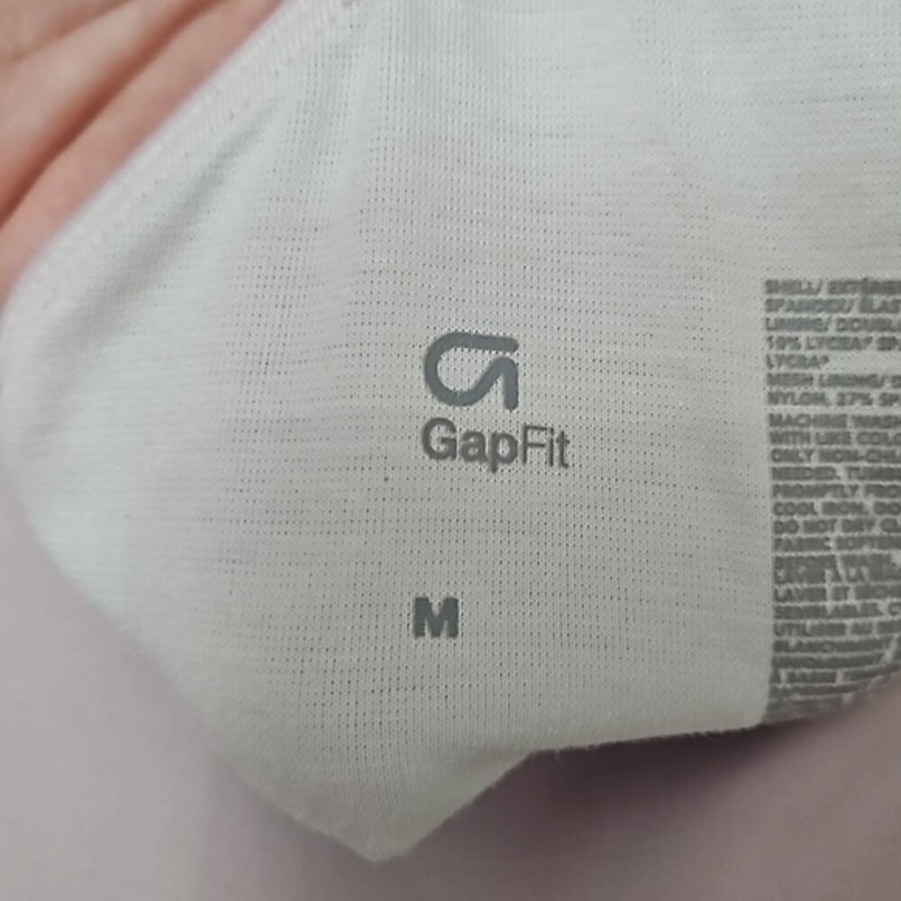 Gap fit sport bra